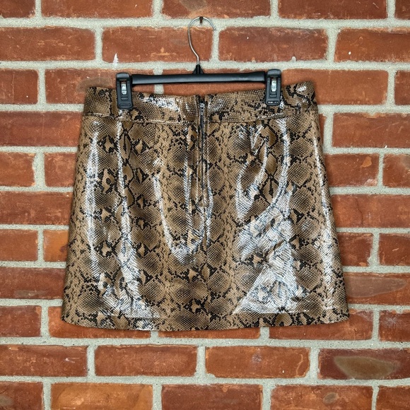 Blank NYC faux leather snakeskin mini skirt - Picture 3 of 7